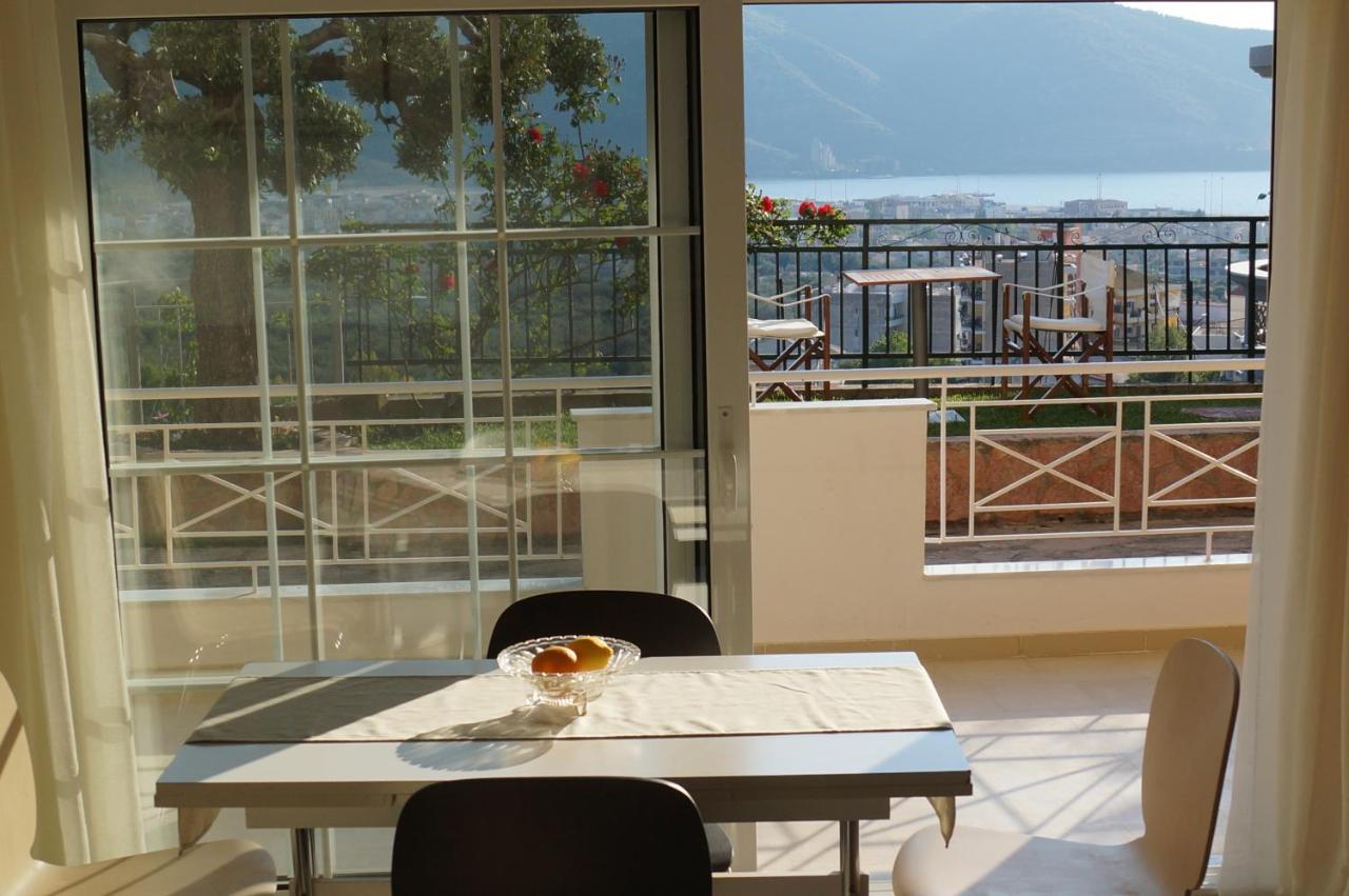 Τhe Sunny Apartments Igoumenitsa Exterior foto